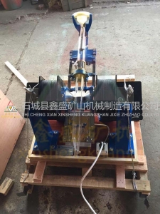 XCQS-Ф50型磁选管